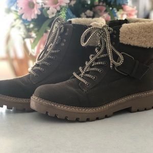 Women’s Sherpa Hiker Boots